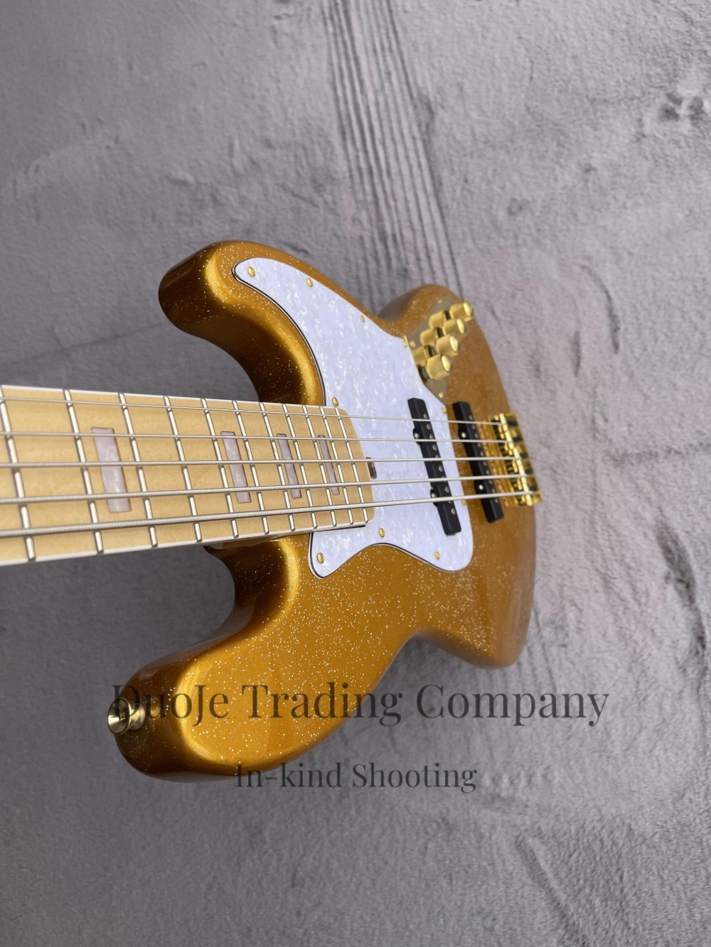 Bass Guitar Fretless - 4 string gold glitter bass, fixed