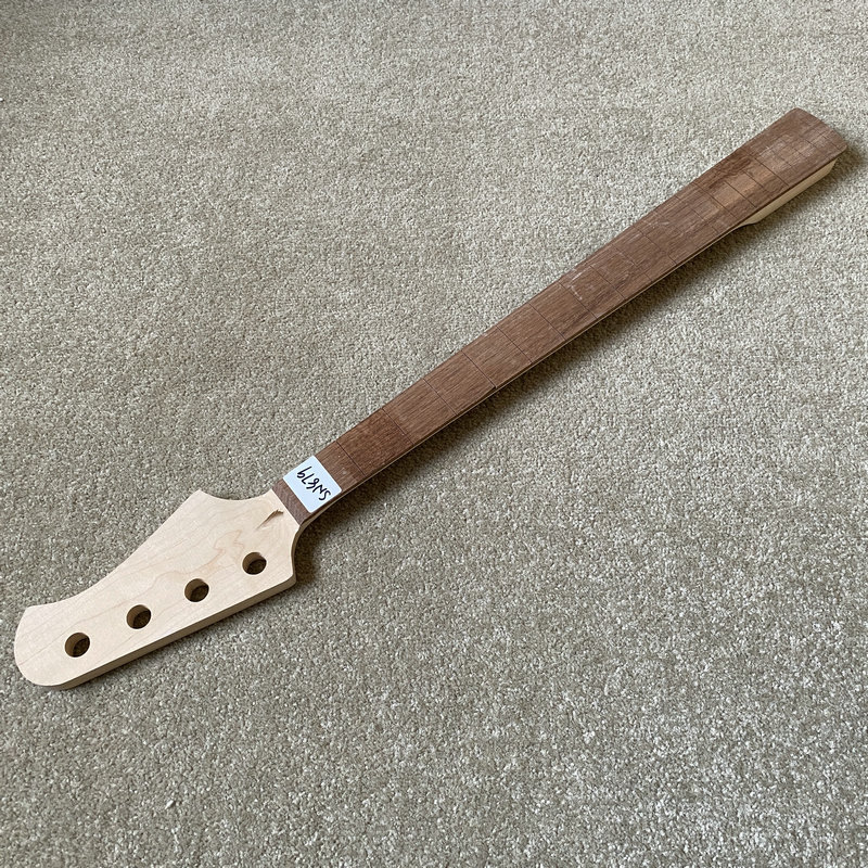 SN879 Unfinished Bass Guitar N - đánh giá và giá Bass Guitar Fretless